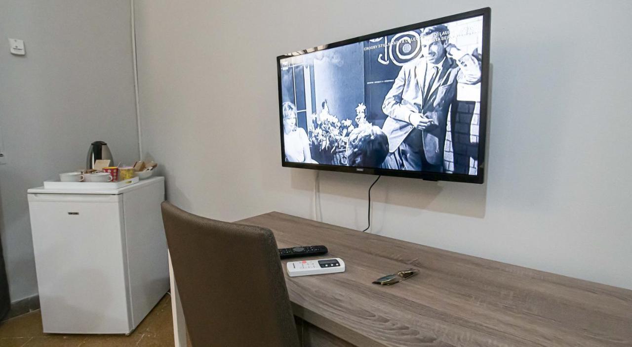 Giachi Friendly Rooms Alla Stazione Palermo Exterior foto