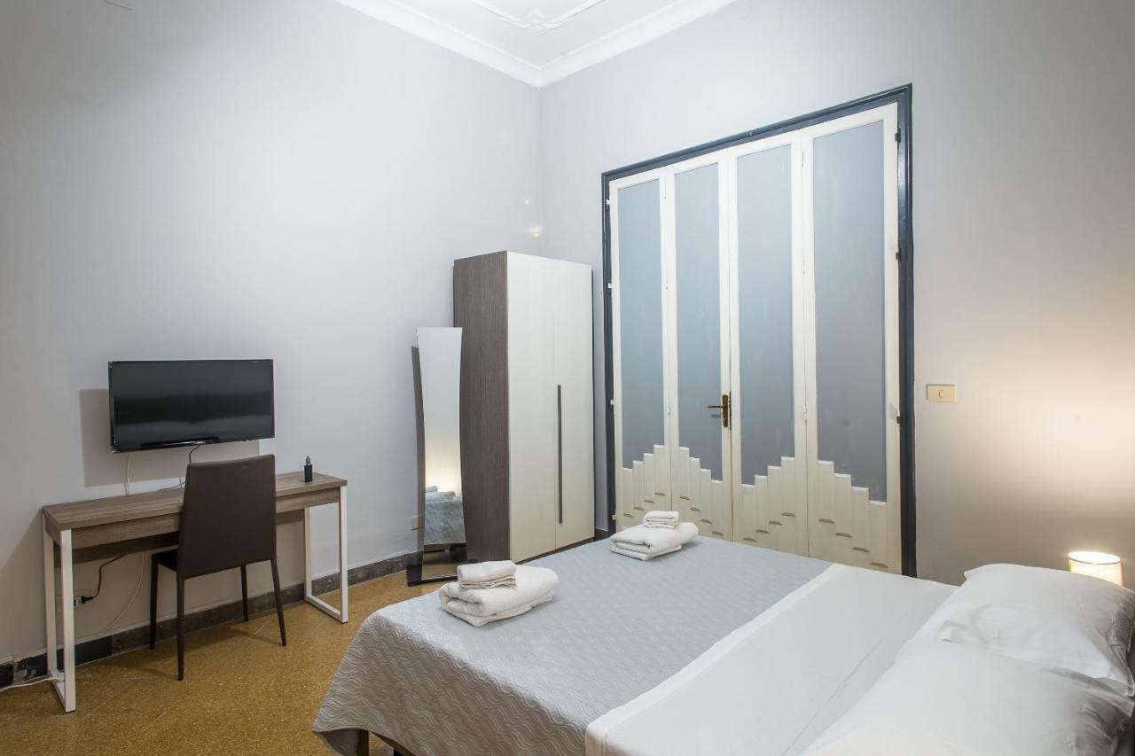 Giachi Friendly Rooms Alla Stazione Palermo Exterior foto