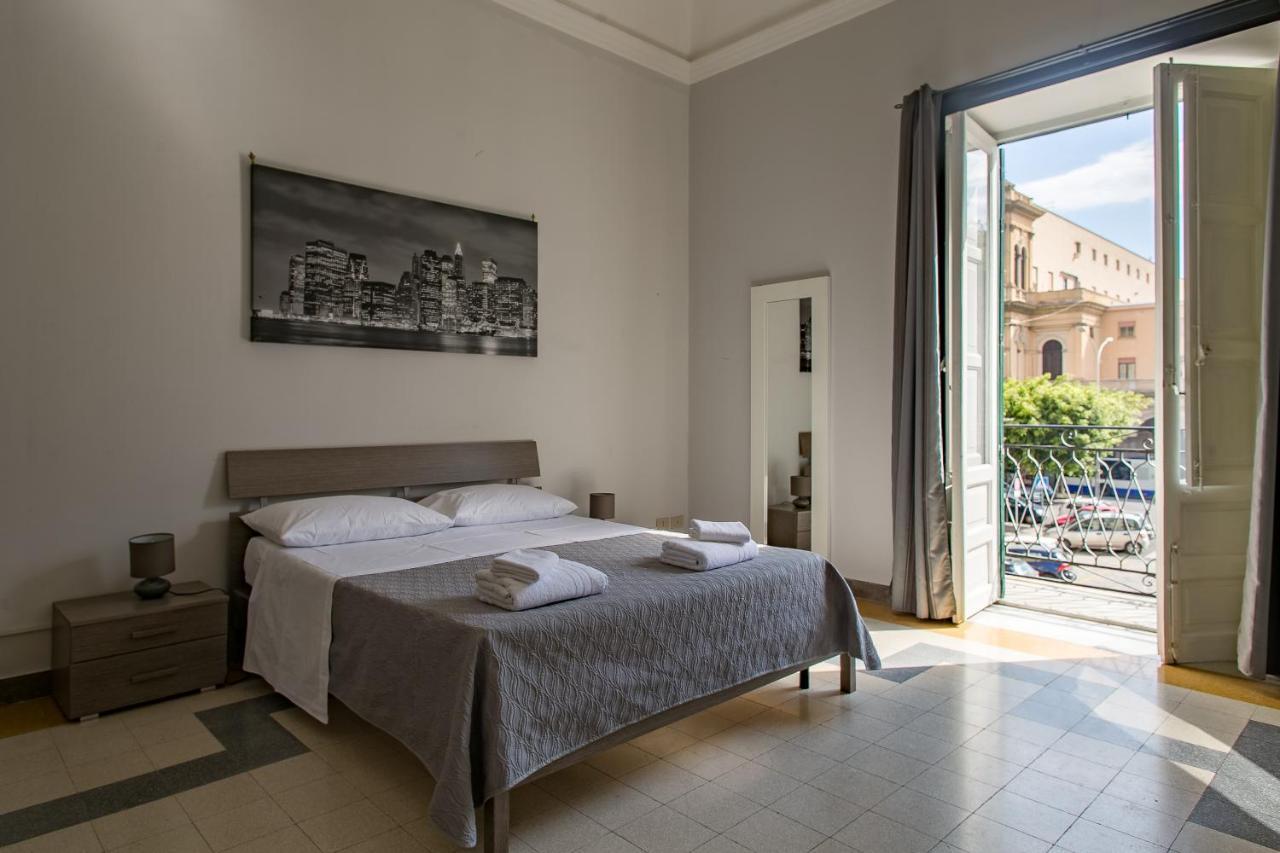 Giachi Friendly Rooms Alla Stazione Palermo Exterior foto
